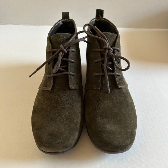 e24|7 Green suede ankle boots-Size 7 - Picture 1 of 14